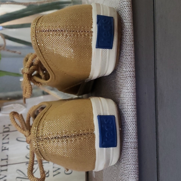 NWOT Keds gold shoes - Picture 5 of 7